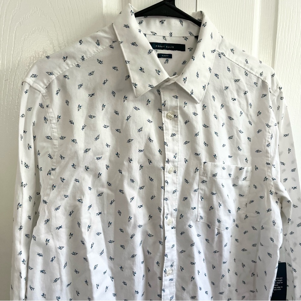 NWT Perry Ellis White Dress Shirt with Blue Pattern - Picture 2 of 5